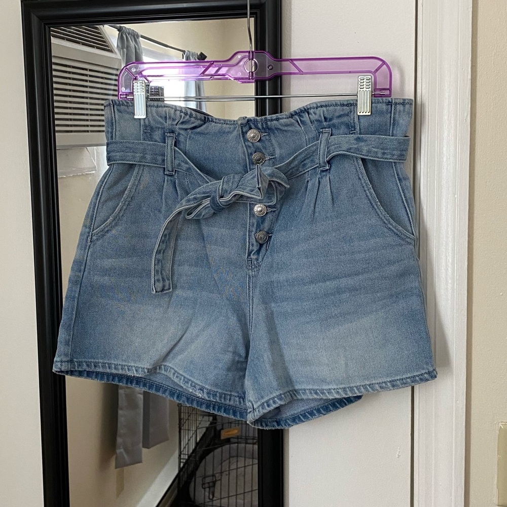 American Eagle mom shorts